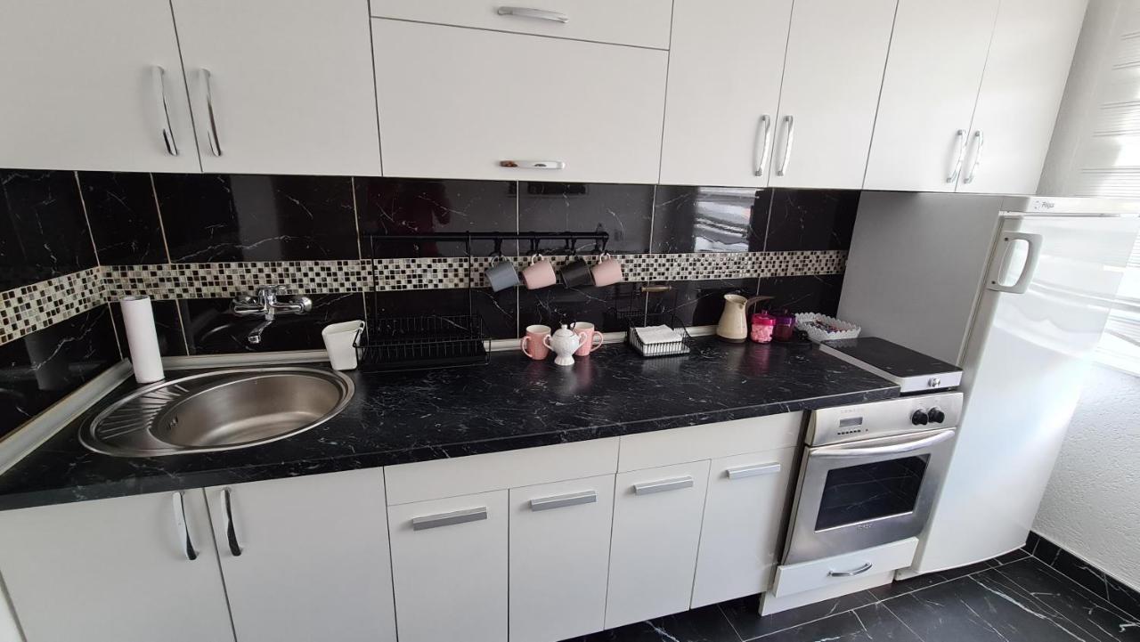 Galata Vip Apartment Novi Pazar Exteriör bild
